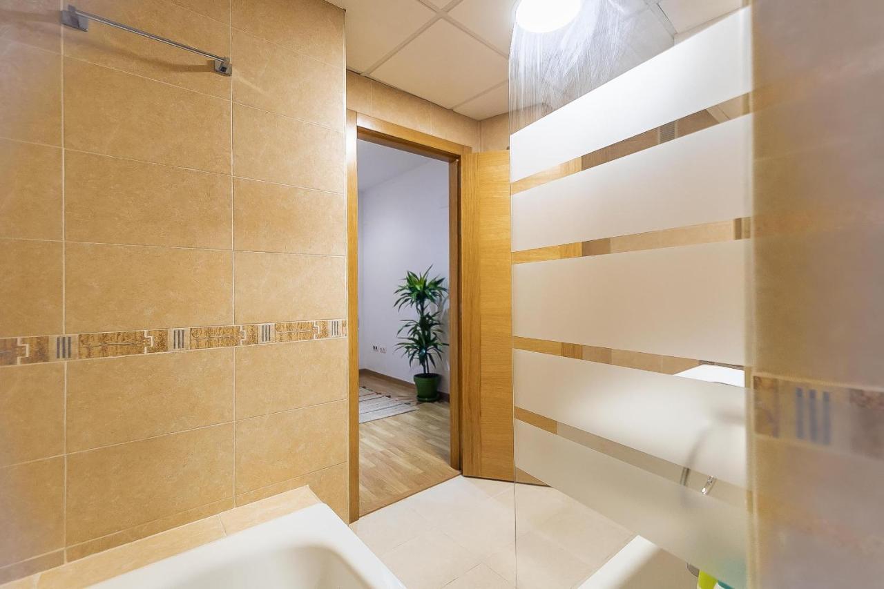 Central Malaga Apartment At Mitjana Plaza Bagian luar foto