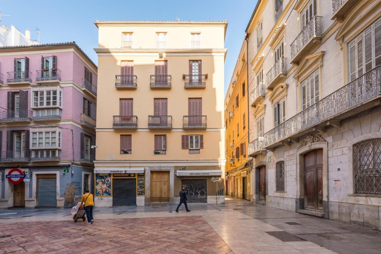 Central Malaga Apartment At Mitjana Plaza Bagian luar foto